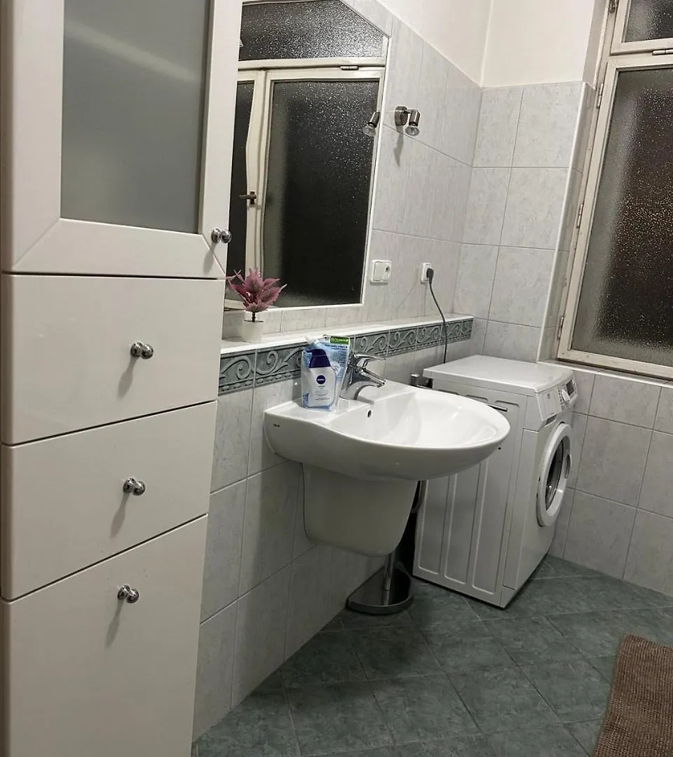 Hostel Rooms Udolni - Cerveny Kostel Brno Çek Cumhuriyeti