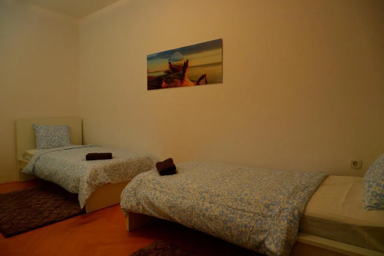 Hostel Rooms Udolni - Cerveny Kostel Brno Çek Cumhuriyeti