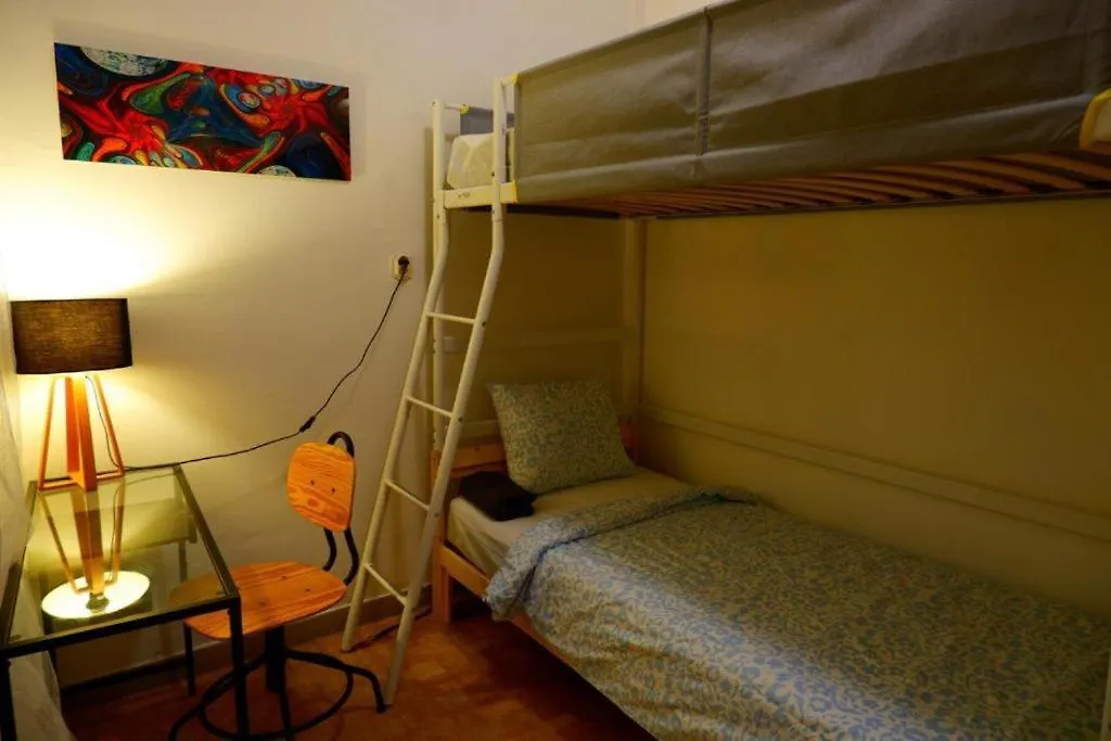 Rooms Udolni - Cerveny Kostel Brno Hostel